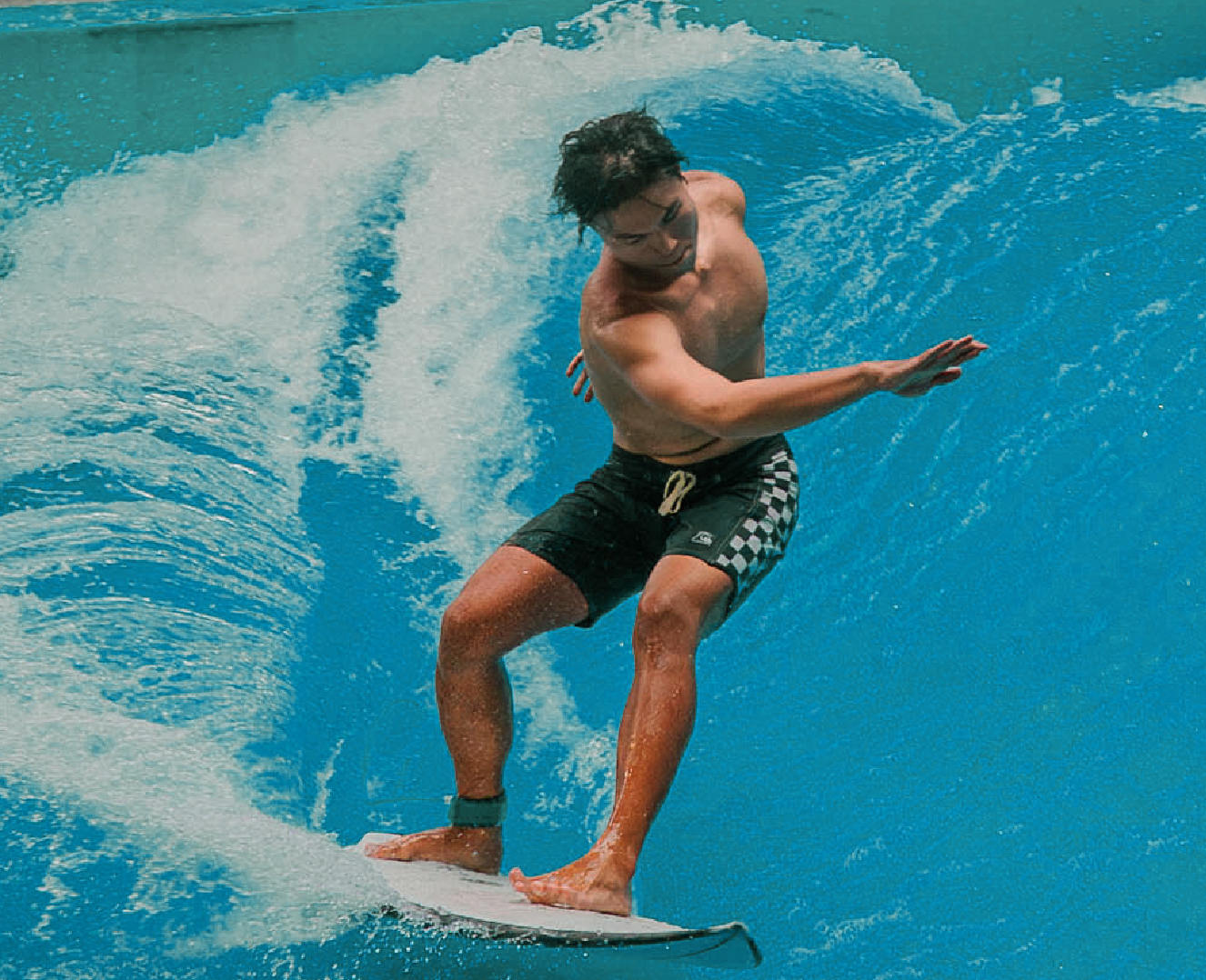 Learn to Surf in Singapore 2026